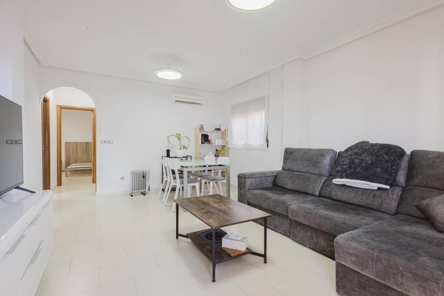 Återförsäljning - Enfamiljshus - Torrevieja - Aguas Nuevas