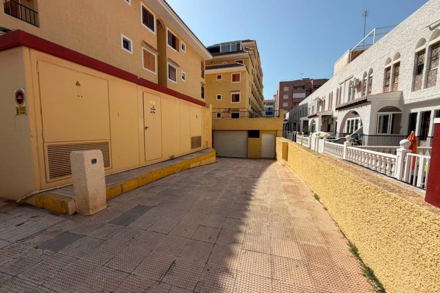 Mieten - Garage - Torrevieja - La Mata