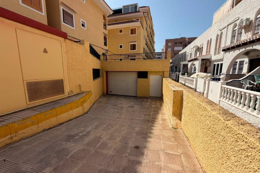 Mieten - Garage - Torrevieja - La Mata