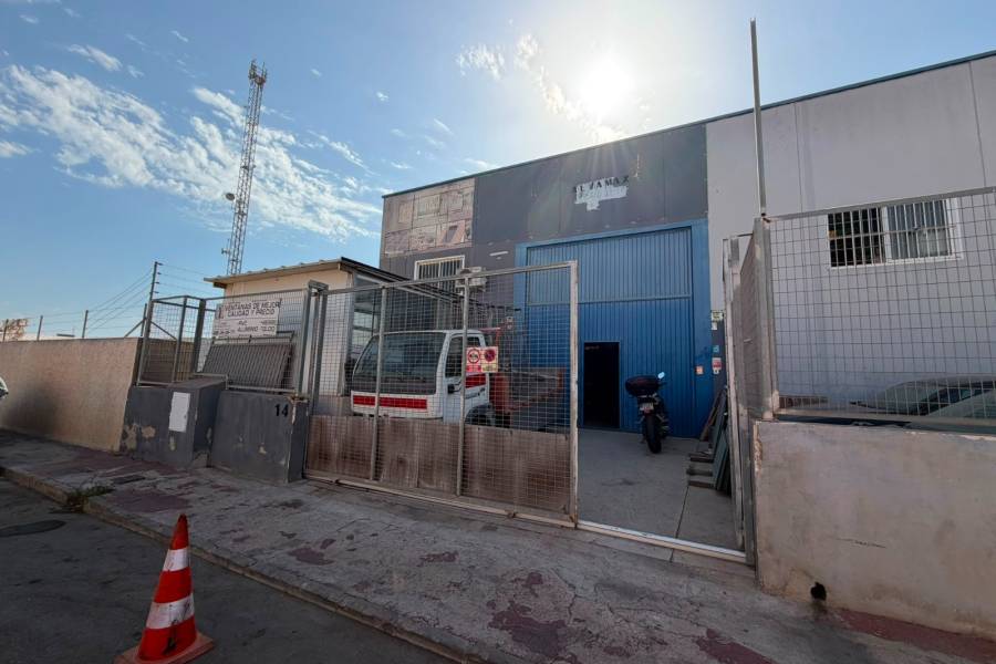 Перепродажа - перевод - Torrevieja - Carrefour