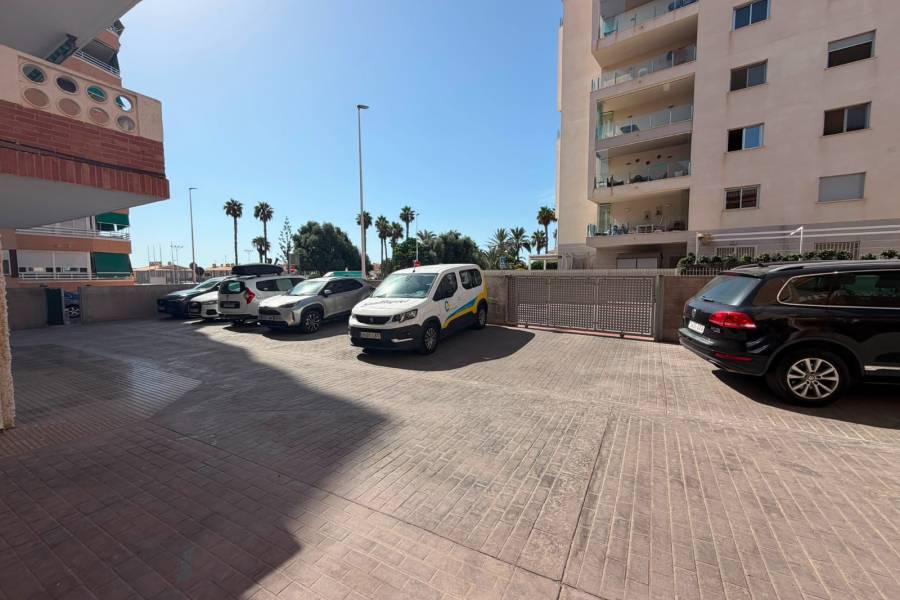 Återförsäljning - Lägenhet - La Mata - Pueblo/ PLAYA