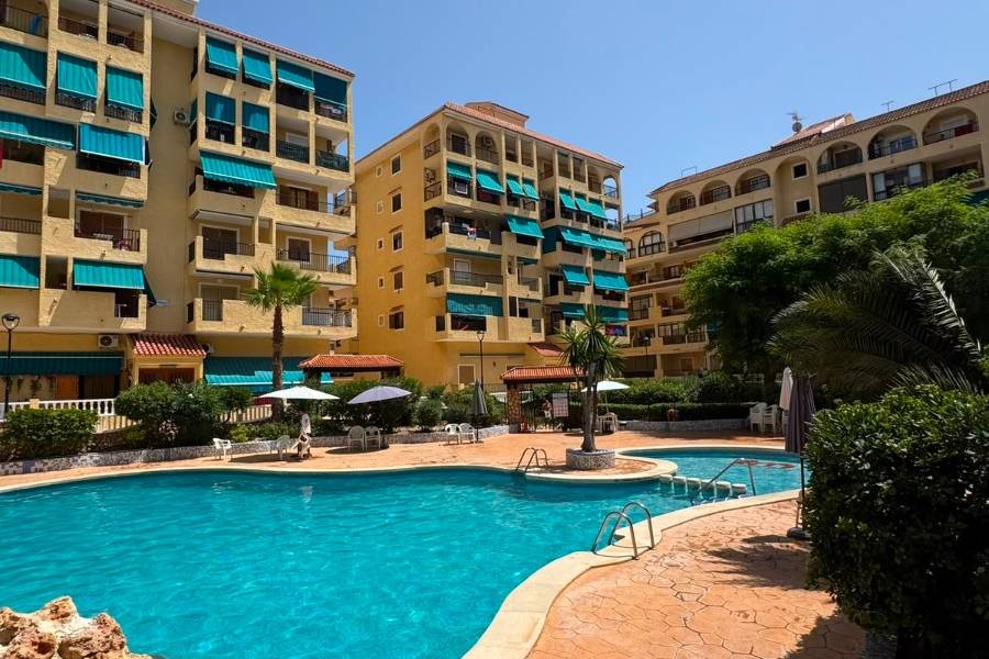 Перепродажа - Aпартамент - Torrevieja - La Mata