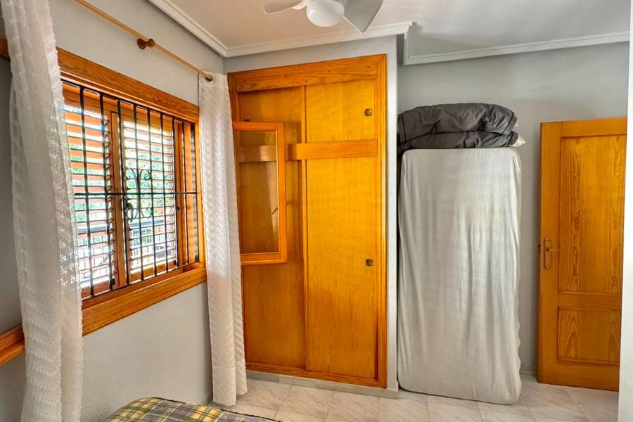 Перепродажа - Aпартамент - Torrevieja - La Mata