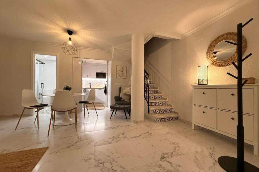 Återförsäljning - Radhus-Bungalow - La Mata - Puerto Romano/PLAYA