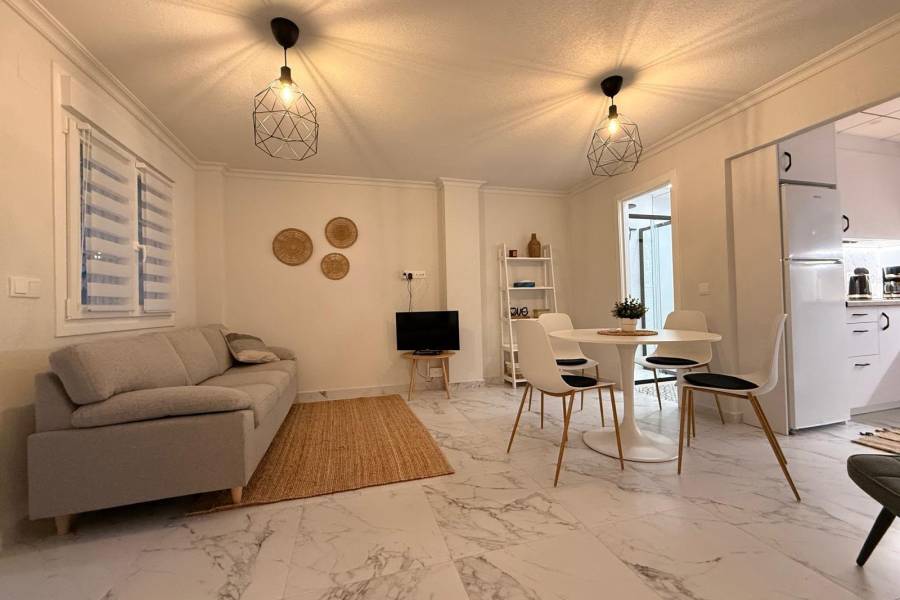 Återförsäljning - Radhus-Bungalow - La Mata - Puerto Romano/PLAYA