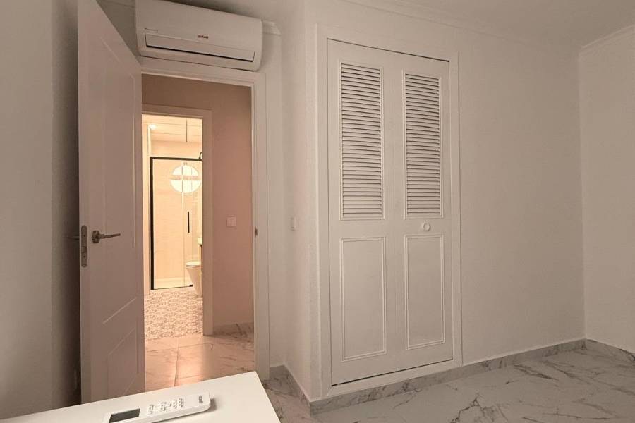 Återförsäljning - Radhus-Bungalow - La Mata - Puerto Romano/PLAYA