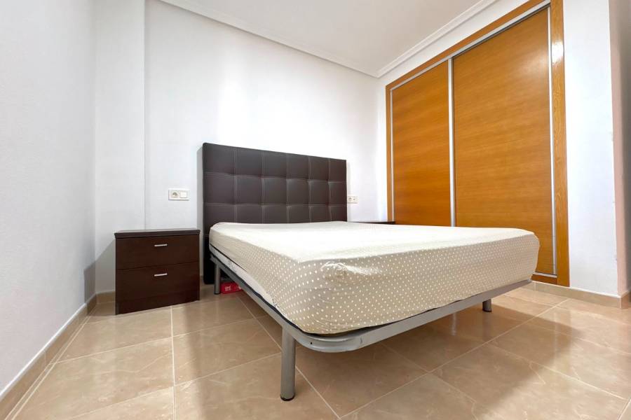 Reventa - Apartamento - Guardamar del Segura - Puerto Deportivo