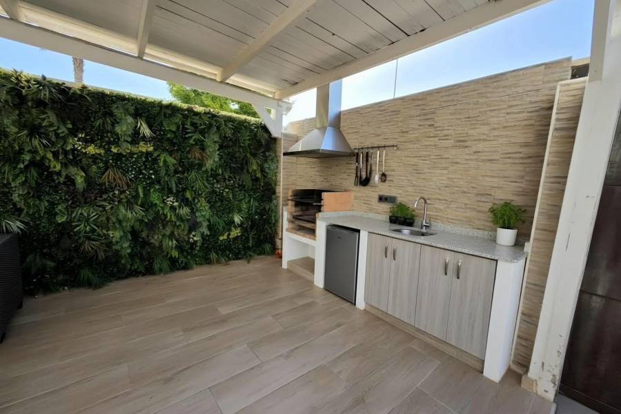 Återförsäljning - Villa - Torrevieja - Sector 25