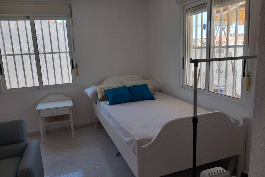 Reventa - Bungalow - Torrevieja - San luis