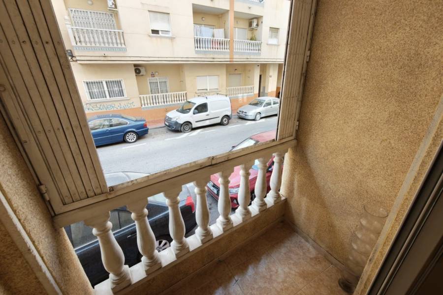 Återförsäljning - Lägenhet - Torrevieja - Parque las naciones