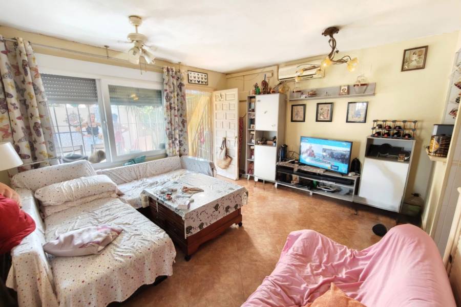 Återförsäljning - Enfamiljshus - Torrevieja - La Siesta