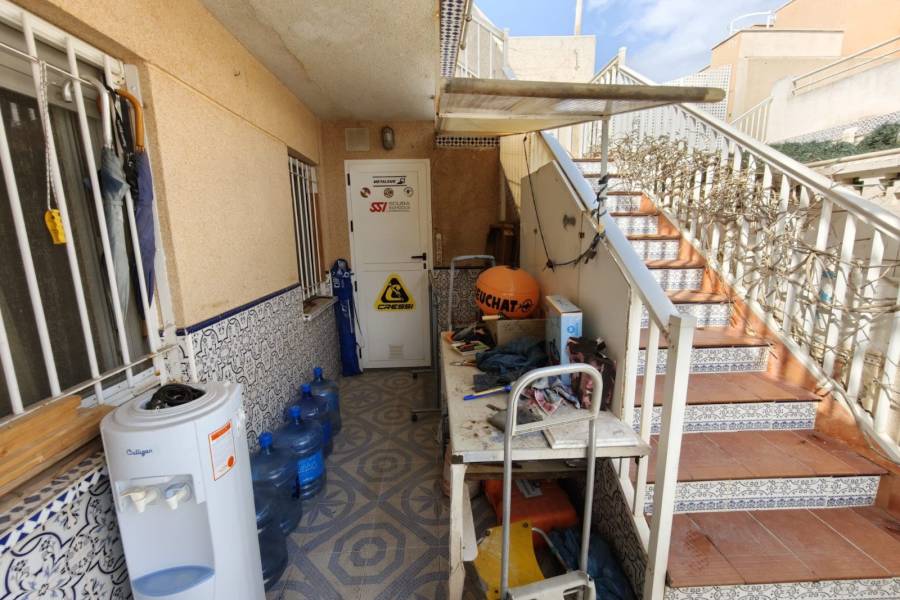 Återförsäljning - Enfamiljshus - Torrevieja - La Siesta