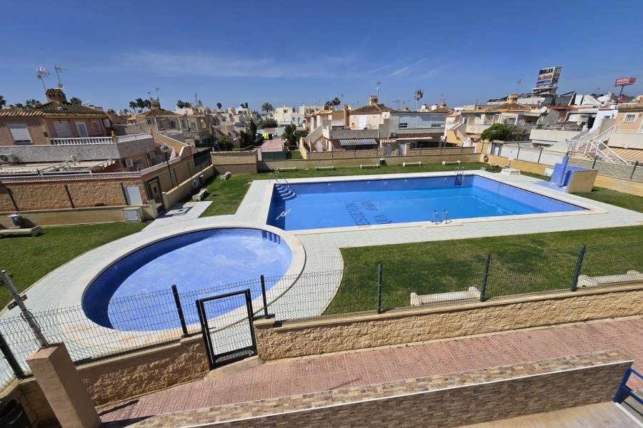 Återförsäljning - Enfamiljshus - Torrevieja - La Siesta