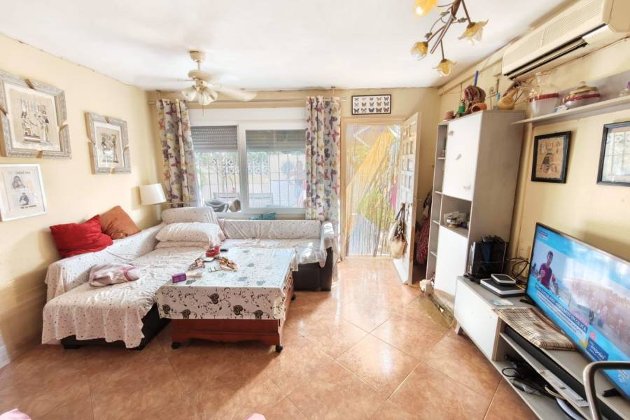Återförsäljning - Enfamiljshus - Torrevieja - La Siesta