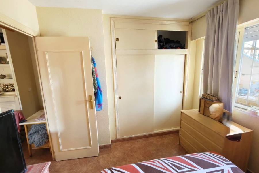 Återförsäljning - Enfamiljshus - Torrevieja - La Siesta