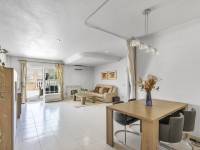 Reventa - Apartamento - Guardamar - Urbanizaciones /PLAYA