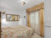 Reventa - Apartamento - Guardamar - Urbanizaciones /PLAYA