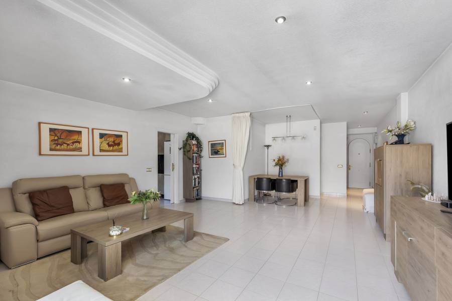 Reventa - Apartamento - Guardamar - Urbanizaciones /PLAYA