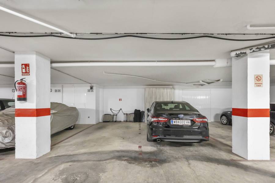 Reventa - Apartamento - Guardamar - Urbanizaciones /PLAYA
