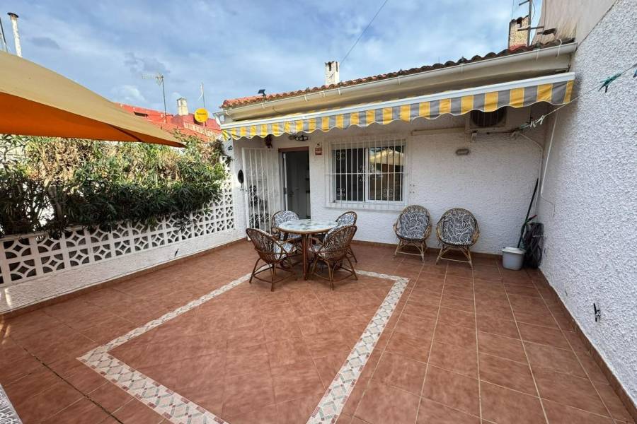 Återförsäljning - Lägenhet - Torrevieja - La Siesta - El Salado - Torreta