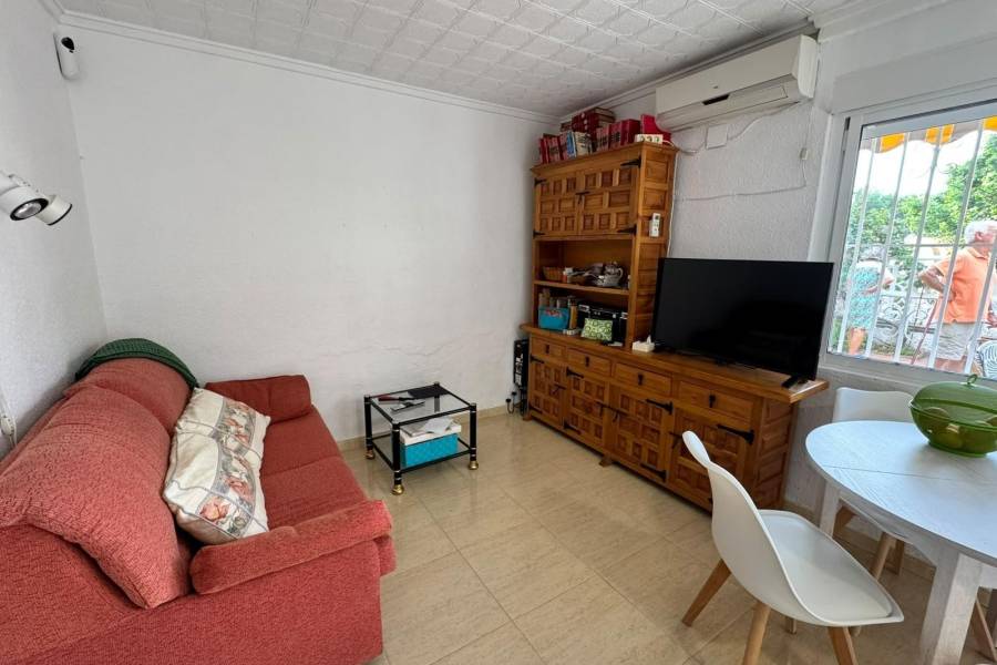Återförsäljning - Lägenhet - Torrevieja - La Siesta - El Salado - Torreta